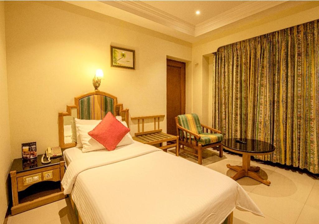 Cag Pride Hotel Coimbatore Room photo